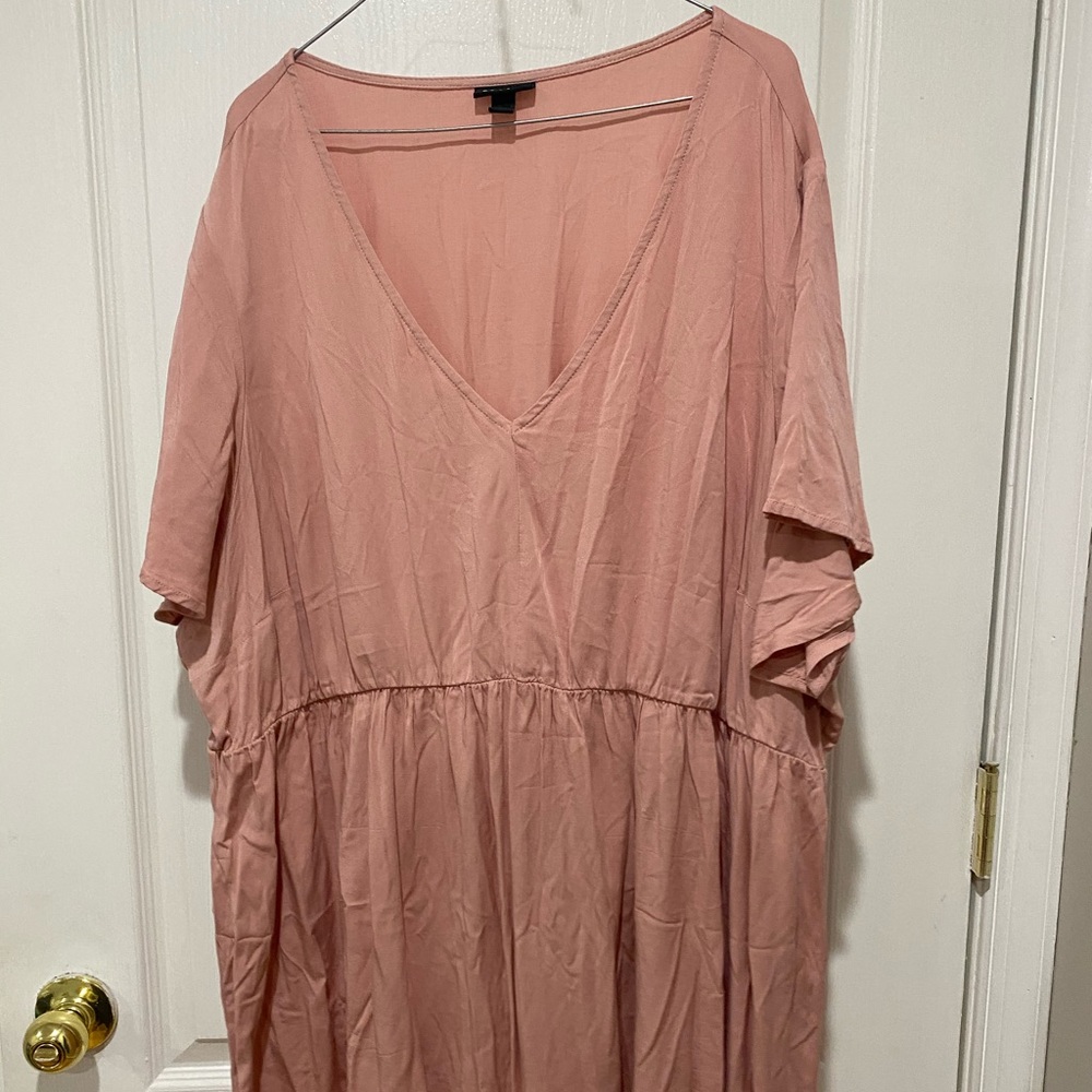Flowy pink Torrid top